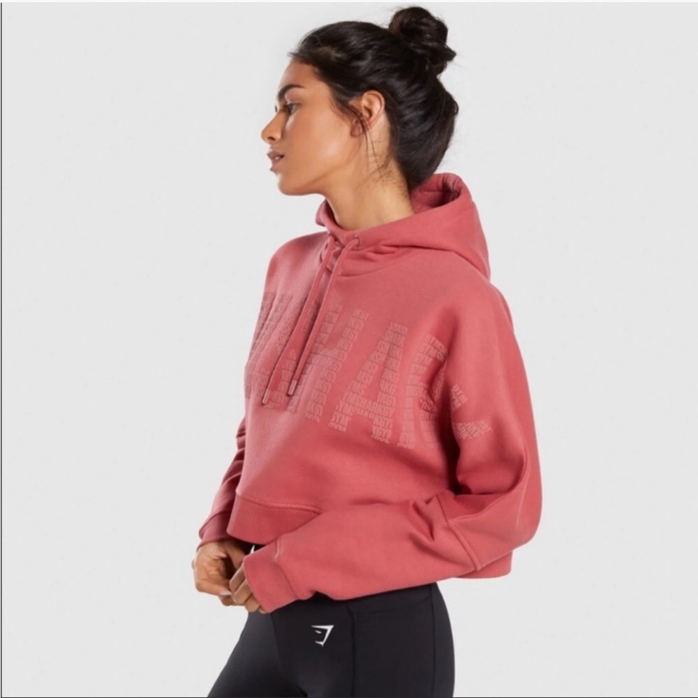 Gymshark Rose colored cropped hoodie